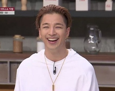 看一眼就被電暈的《瞇眼男偶像》還隱約聽到啾咪的聲音呢