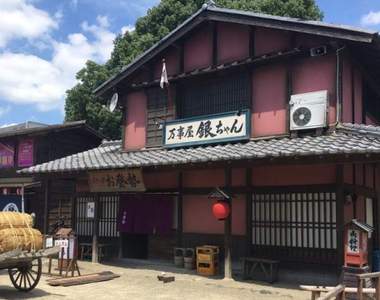 《銀魂真人電影拍攝場景曝光》路人目擊情報透露演「桂」的竟是…