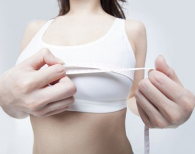 《讓胸部變大的方法》不靠整形級彩妝也一樣也能辦到喔♥