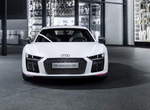 《Audi R8 V10 Plus Selection 24h》拿冠軍怎麼能不慶祝一下呢? 《Audi R8 V10 Plus Selection 24h》拿冠軍怎麼能不慶祝一下呢?