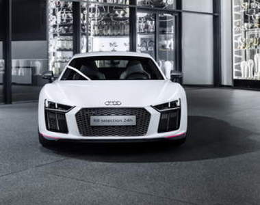 《Audi R8 V10 Plus Selection 24h》拿冠軍怎麼能不慶祝一下呢?