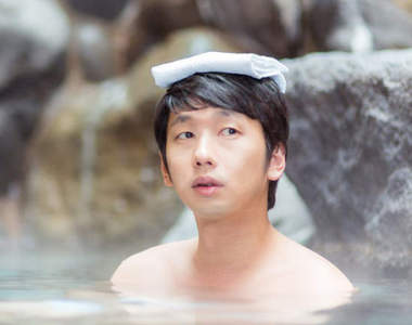 《日本人泡溫泉頭上放毛巾的意義》原來不是造型而是有這種效果！？