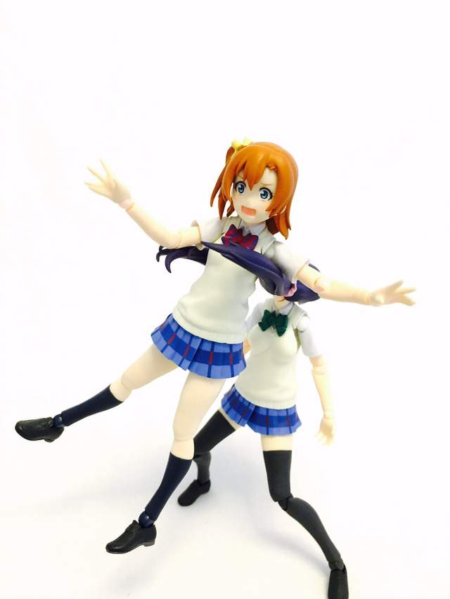 渾身都能惡搞的 Lovelive東條希可動公仔 恐怖襲胸魔降臨