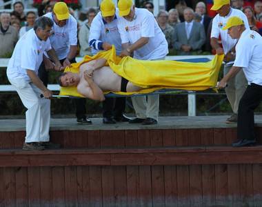 《芬蘭貪睡節》別以為這天可以盡量賴床～可是會...嘿嘿...