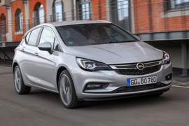 馬力160匹《Opel Astra》柴油新動力真的夠辣嗎? 馬力160匹《Opel Astra》柴油新動力真的夠辣嗎?
