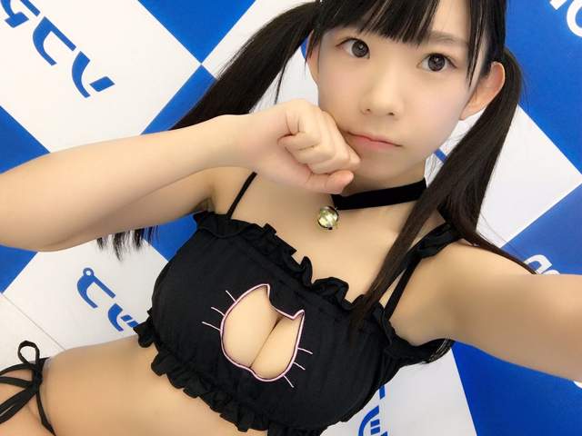 合法爆乳美少女 長澤茉里奈穿上貓剪影開胸內衣太犯規啦www