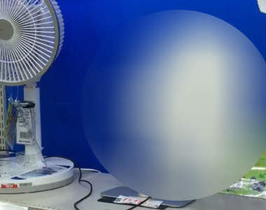 《混入電風扇賣場的珍奇家電》拎北自己來可能還比較涼快 (((^艸^)))