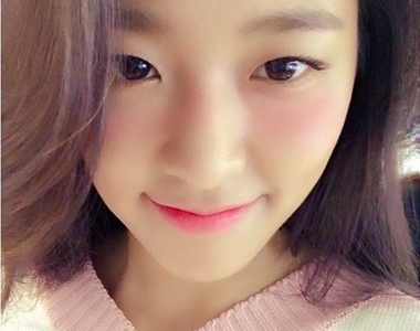 韓式《宿醉妝》跟日妞不一樣的妝容特點是?