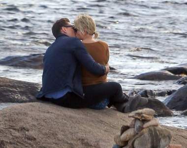 《泰勒斯&湯姆希德斯頓海邊激吻》天后秘戀洛基 兩方粉絲都崩潰了…