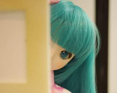 主題是偷窺的《人偶攝影比賽》被人偶盯著看真的很恐怖……