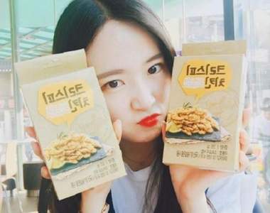 韓國便利商店新推出《炸雞肉乾》以後上班就能偷吃炸雞惹（口水）