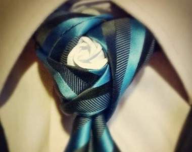 《領帶哥》網路宅神人 Alex Krasny 匠心獨具的打領帶教學