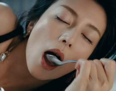 《不能在睡前吃的食物》那肚子餓到睡不著的時候怎麼辦（慌）