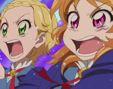 大叔們瘋搶《快樂兒童餐偶像學園卡》嚇得菜鳥店員不知所措……