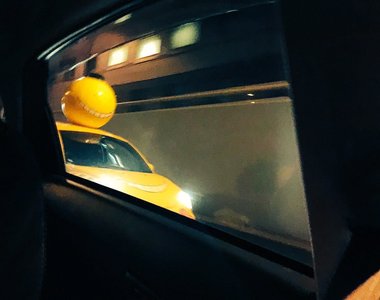 回頭率100%《超有趣的吸睛車車》殺老師的兼職是開小黃嗎(誤)