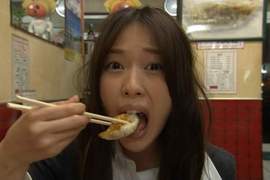 《日本人的餃子沾醬問題》竟然從沾醬也能看出出身地？