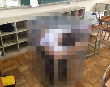 上課睡覺專用《防老師打擾屏障》老師應該想一掌把它打爛www