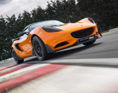 賽道專屬《Lotus Elise Race 250》這朵蓮花更熱血