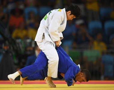 這樣也行？《用柔道畫面解釋性生活狀況》這腦補有點強大......