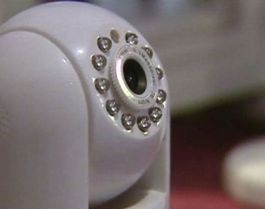 好可怕系列《嬰兒監視器對小孩說話》但是家裡明明沒別人了...