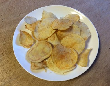 手做《木雕洋芋片》這樣還真的看不出來哪塊是木雕啊(´⊙ω⊙`)