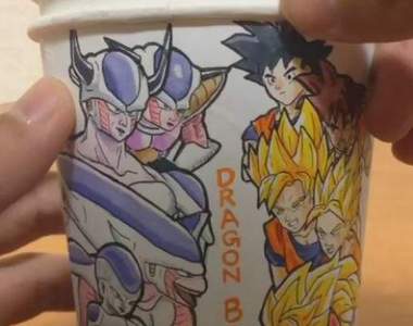 《七龍珠紙杯動圖》29秒後弗利沙又被悟空轟飛啦