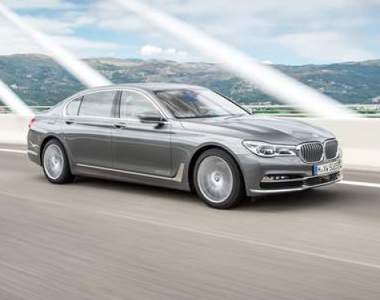 馬力400匹《BMW 750d xDrive》最強六缸柴油心臟上身