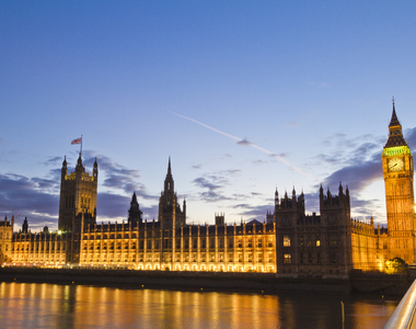 一不小心就犯法《怪異法律》麻煩別死在這裡這樣違法