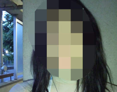 嚇破膽的《女裝自拍露出照》不知道該分類成色情還是恐怖圖片……