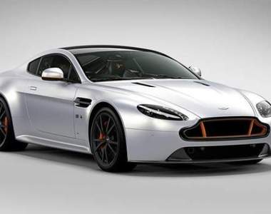 限量《Aston Martin V8 Vantage S Blades Edition》飛行靈魂上身
