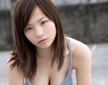 《鷹羽澪的寫真夜現場》電擊引退是因為結婚了