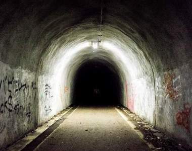 好可怕系列《東京10大靈異景點》走著走著可能突然冒出陌生的新旅伴…