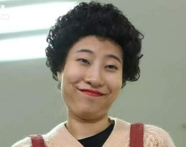 悲劇了《用PSVR看AV身歷其境太美妙》被父母直擊尻槍現場…