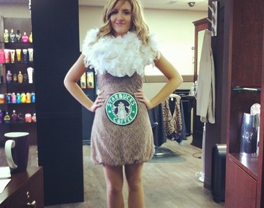 《星巴克萬聖節扮演》簡單優雅又好扮演～是女孩們變裝好選擇呦