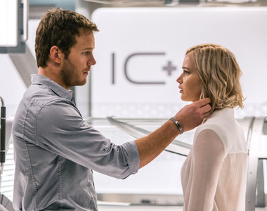 克里斯普萊特《星際過客》提早90年醒來的冰凍人生