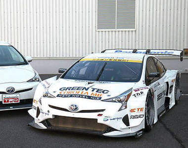 全副武裝《Toyota Prius GT300》蓄勢待發預備出征