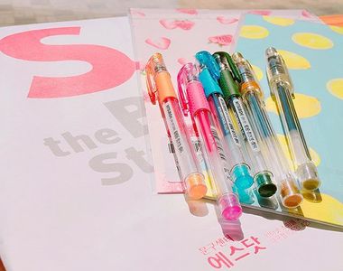 日常小常識《筆蓋為什麼要開洞》?原來是為了......