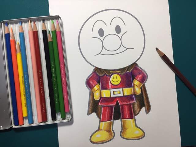 高超網友示範 麵包超人著色畫 別騙我了這根本是鋼鐵人吧