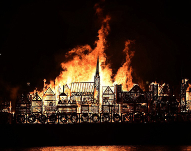 恐怖景象再現《倫敦大火350年紀念》這次燒倫敦模型就好