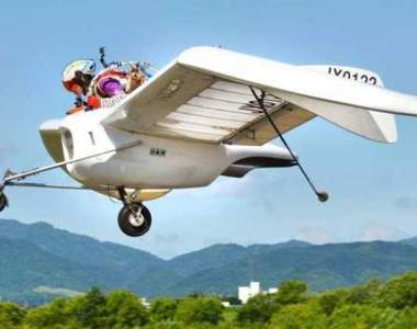 感動一瞬《風之谷噴氣式滑翔翼》實體化成功飛上藍天