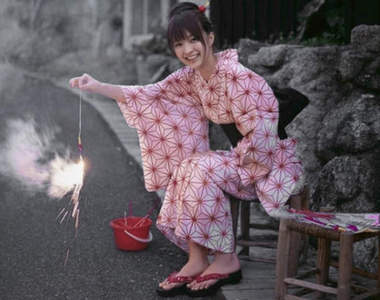 《不愉快的花火大會經驗》日劇太美好實際參加才會體驗到困難重重