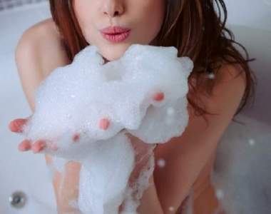 生活冷知識《嬰兒油的奇妙用處》只要一滴就能解開......