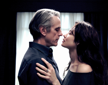 傑瑞米艾朗《愛情天文學》教授與研究生跨越光年的愛