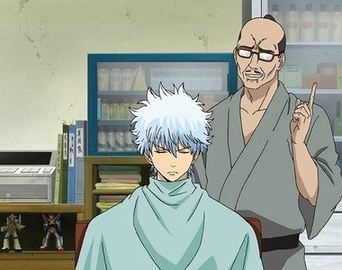 想剪動漫角色的髮型嗎?《動漫髮型專門理髮店》可以大方拿出動漫圖啦