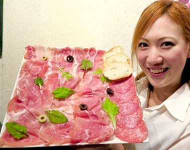 東京新宿肉放題《女子肉食祭》喜歡吃肉的女孩們有福啦~