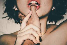 《女友知道男友看A片後的反應》出乎預料竟然在意...... 《女友知道男友看A片後的反應》出乎預料竟然在意......