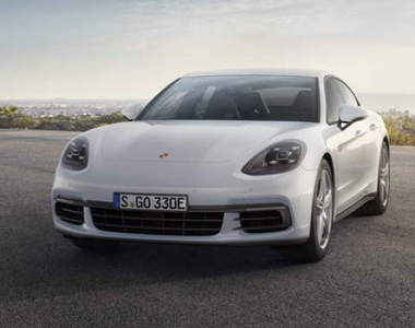 馬力462匹《Porsche Panamera 4 E-Hybrid》預告巴黎放電