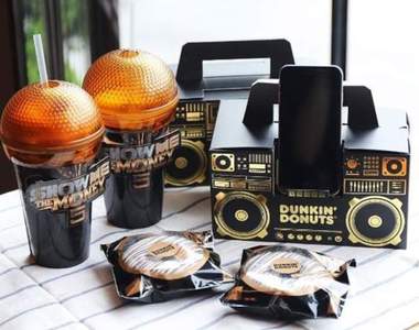 創意大無限《麥克風咖啡杯》一旁的甜甜圈盒還可以當擴音器用♪