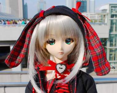 宅神人遊記《帶著人偶女兒出去玩》獲得噁心與讚賞的兩極評價……