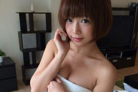 《AV女優休息中》完全放鬆的無防備模樣才是最エロ瞬間 《AV女優休息中》完全放鬆的無防備模樣才是最エロ瞬間
